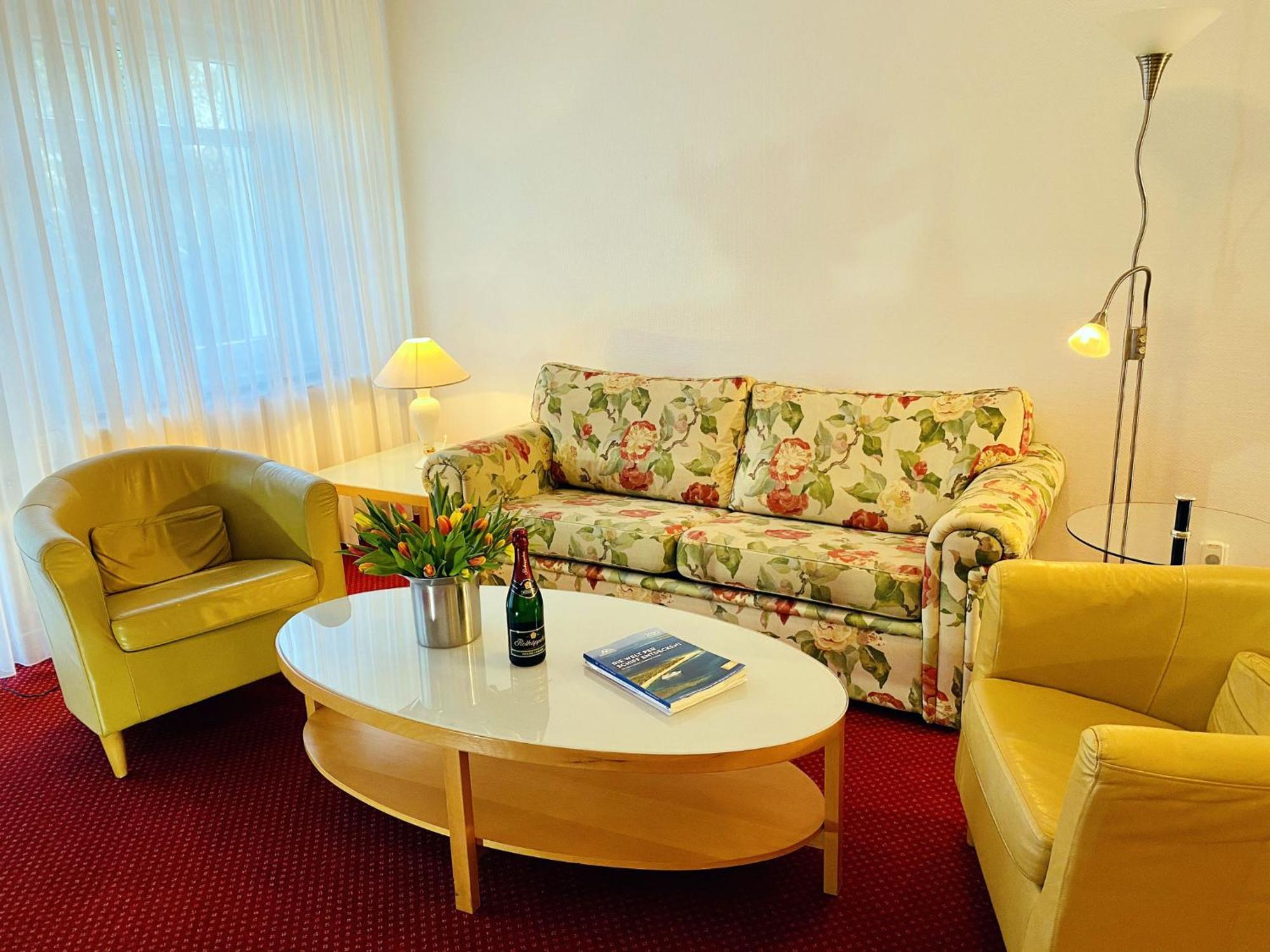 Haus Kastell - Suite Strandglueck Heringsdorf Zewnętrze zdjęcie